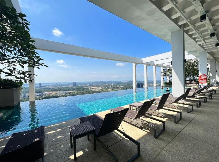 Iskandar Residences 3 Bedroom Nusajaya  Buitenkant foto